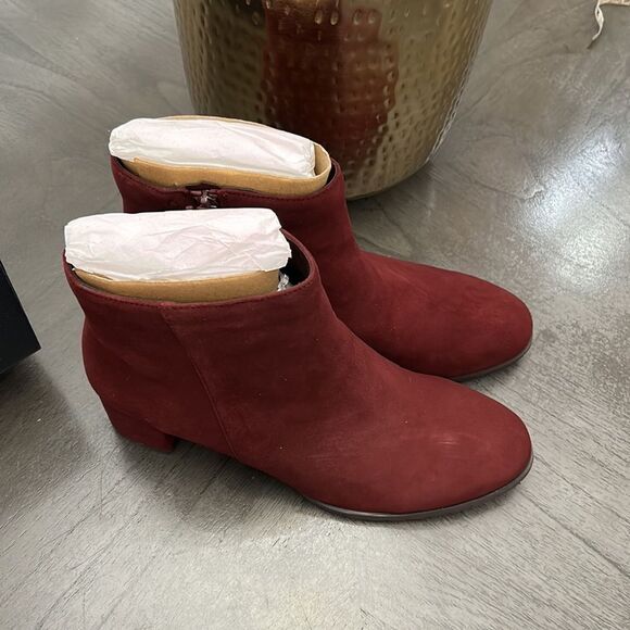 Naturalizer Bay Waterproof Bootie in Cabernet Sauvignon Suede (Wide) - Picture 9 of 13